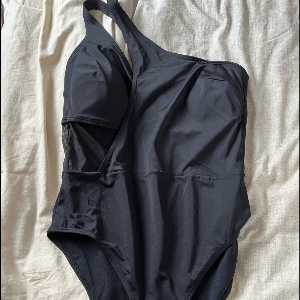 One shoulder mesh one piece